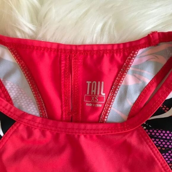 Awesome Tail Athletic Tank XS Excellent Condition - Picture 4 of 4